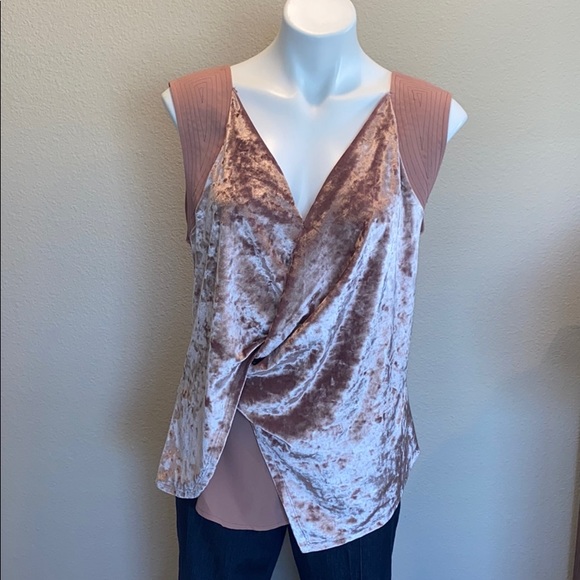 New York & Company Blush Velvet Top - Picture 1 of 8